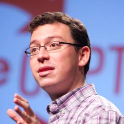 Luis von Ahn, La collaboration massive